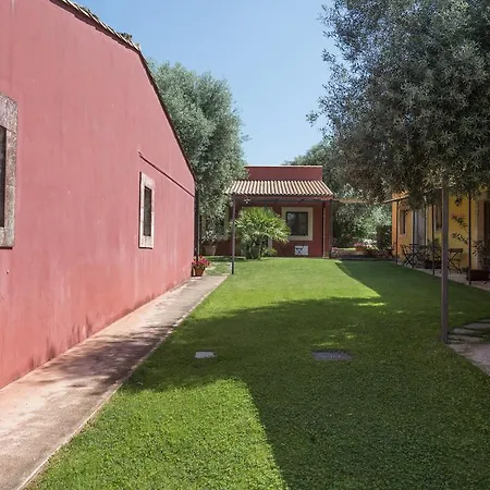 Borgo Degli Ulivi Country house *