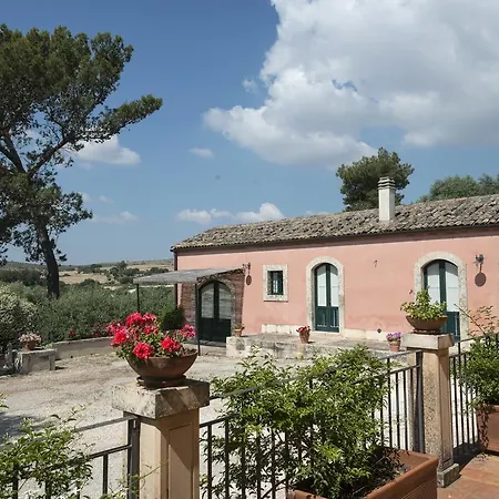 Borgo Degli Ulivi *