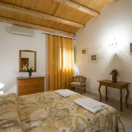 Country house Borgo Degli Ulivi