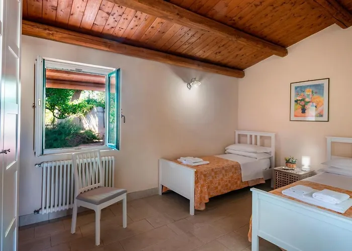 Borgo Degli Ulivi בית כפרי