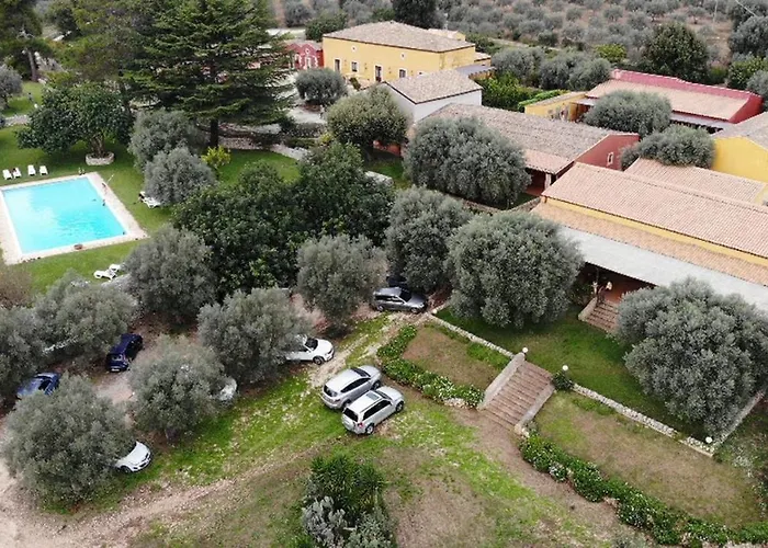 בית כפרי Borgo Degli Ulivi