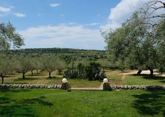 Borgo Degli Ulivi בית כפרי *